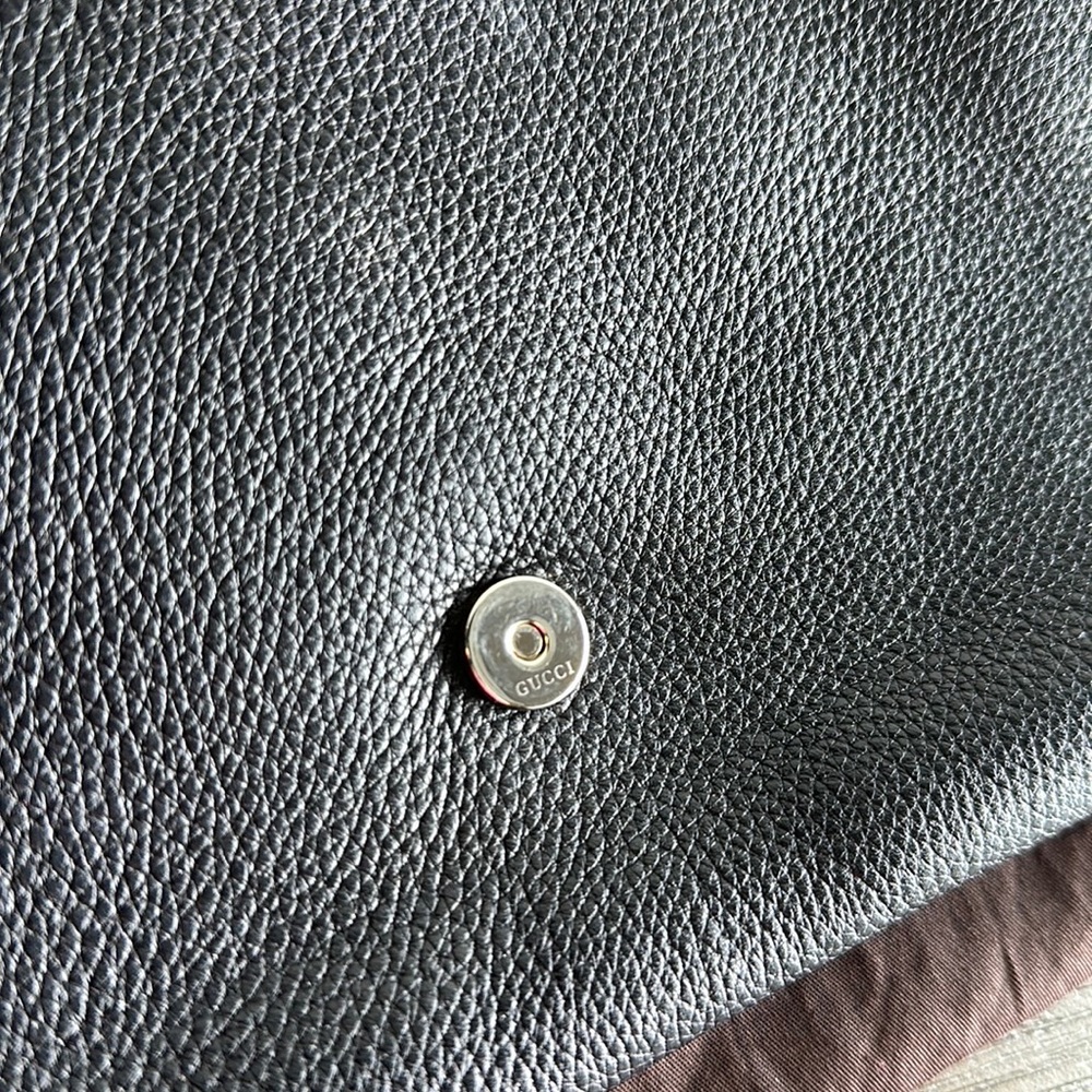Gucci stirrup gold chain leather bag 💫 - Picture 3 of 8